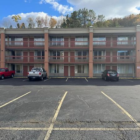 Oyo Hotel Harriman Near I-40 Εξωτερικό φωτογραφία
