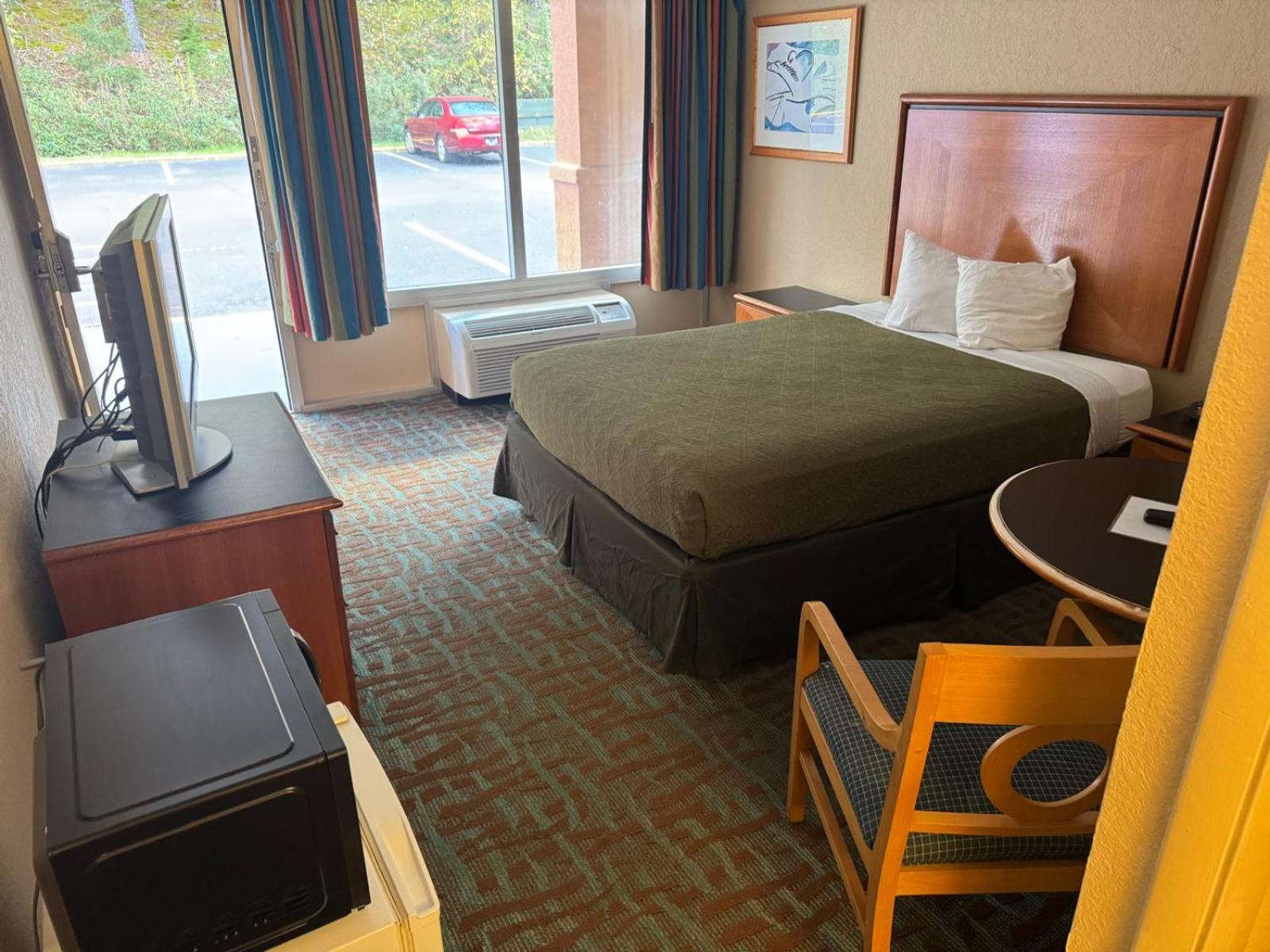 Oyo Hotel Harriman Near I-40 Εξωτερικό φωτογραφία