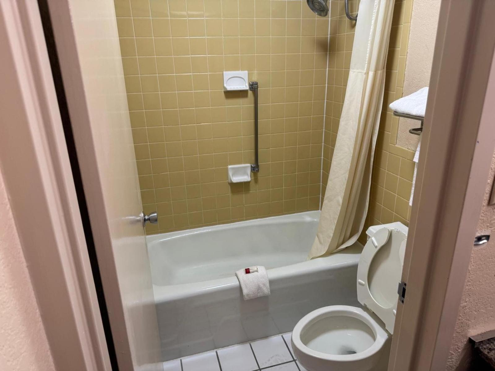 Oyo Hotel Harriman Near I-40 Εξωτερικό φωτογραφία