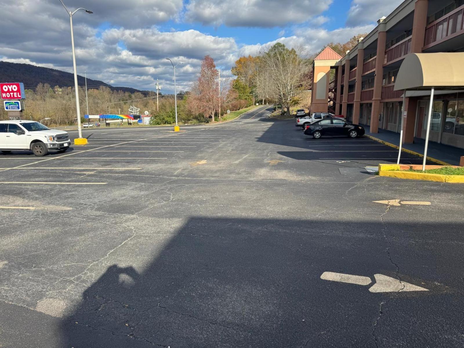 Oyo Hotel Harriman Near I-40 Εξωτερικό φωτογραφία